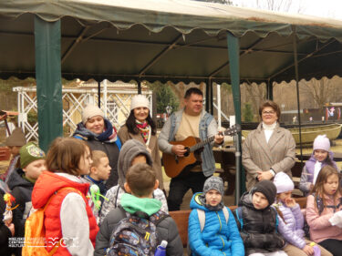 Zdjęcie przy ognisku